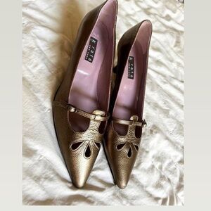 Rafe New York Gold Metallic Pointed Toe Miles Made in Italy size 8 1/2 EUR 38.5
